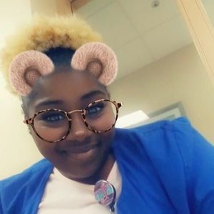 Meet your Posher, Renee